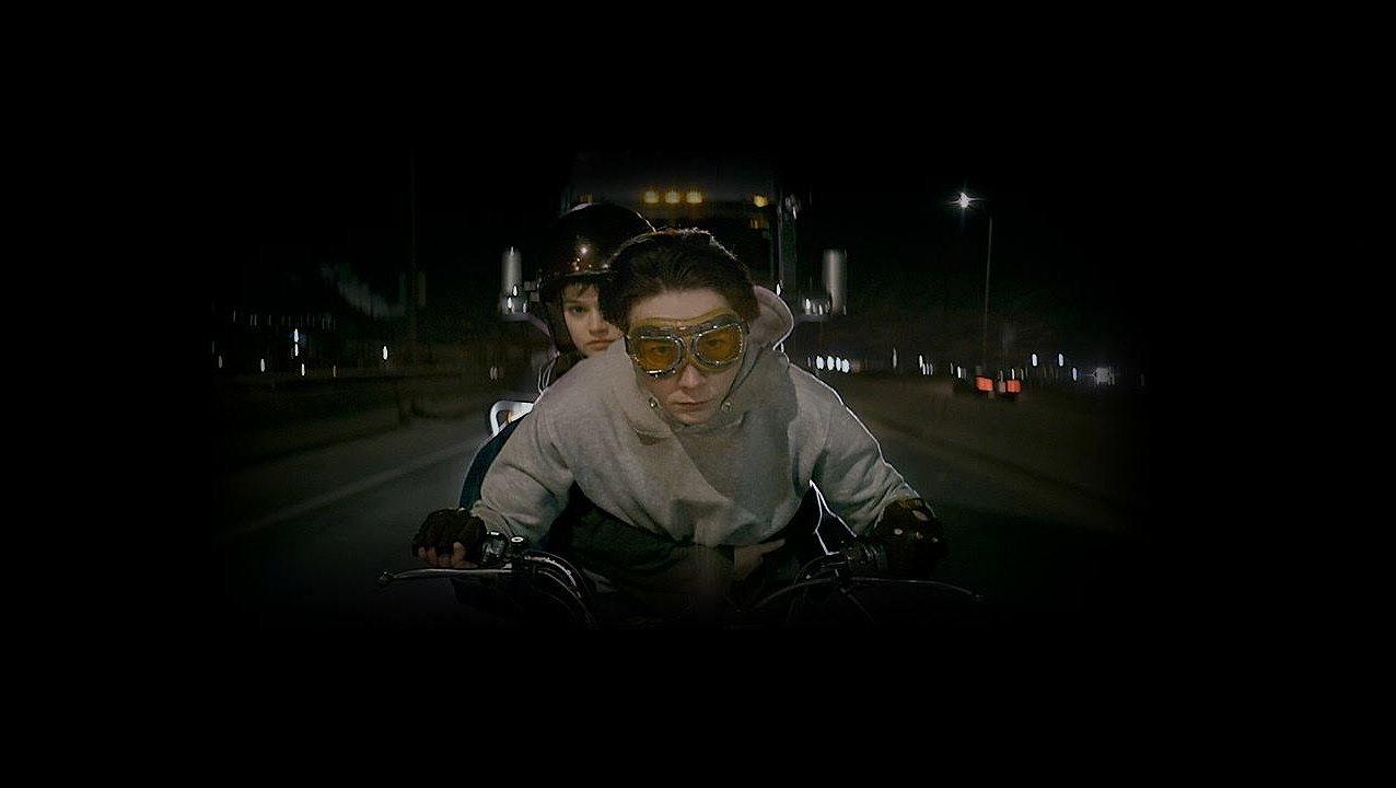 Wayne: ซีรีส์วัยรุ่นสุดแสบที่คุณไม่ควรพลาด! บู๊ มันส์ ฮา และซึ้งในคราวเดียวกัน